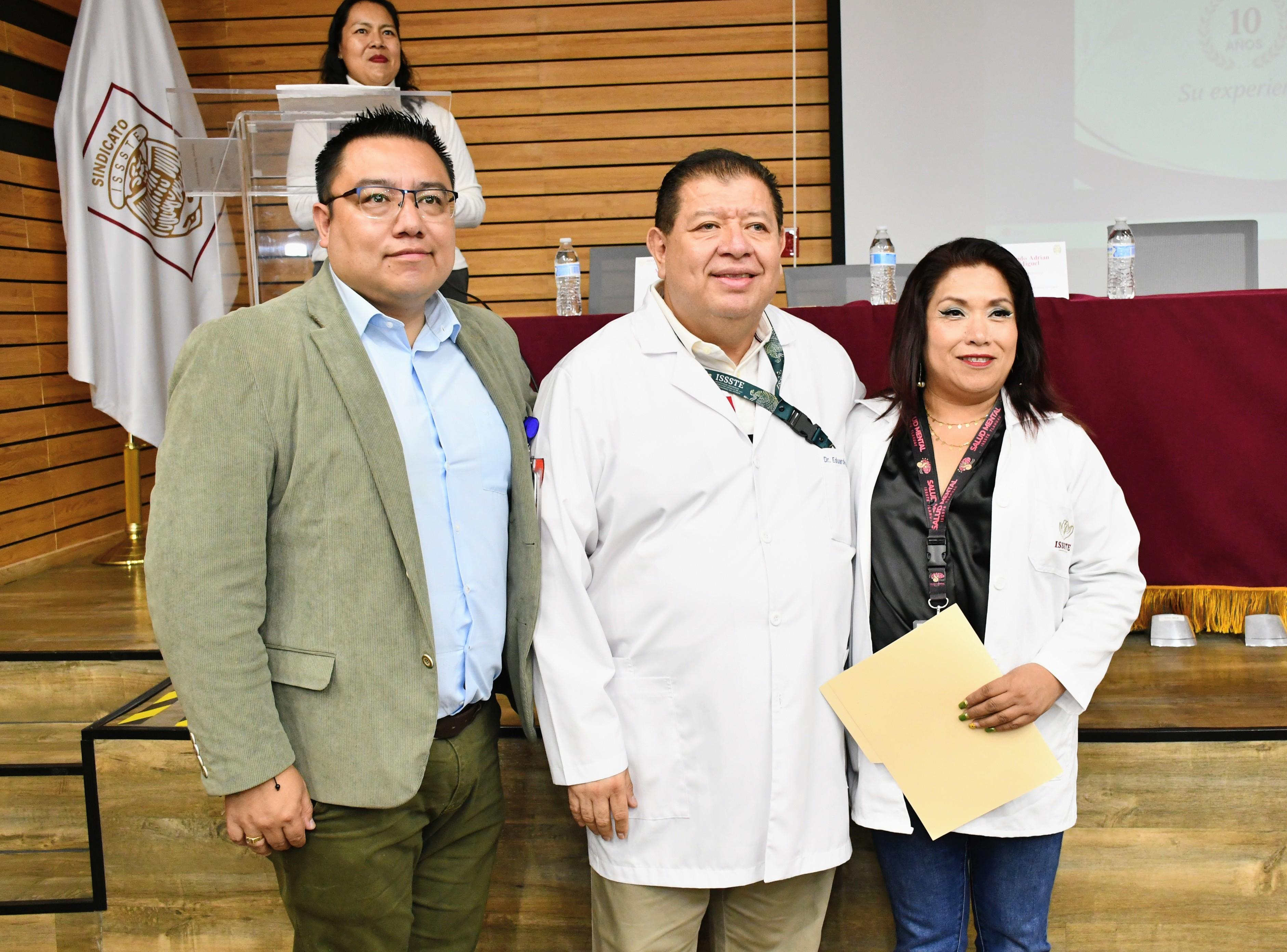 Entrega de Reconocimientos por Años de Servicio en el HG "Dra. Matilde Petra Montoya Lafragua" 